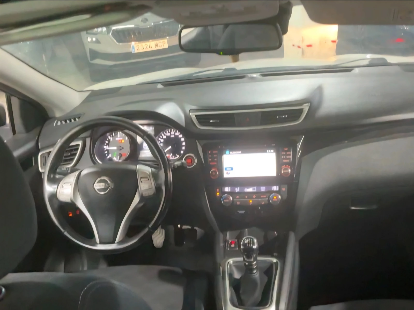 Nissan Qashqai 1.6 dci 130 к.с 360 КАМЕРИ KEYLESS ПАНОРАМА , снимка 6 - Автомобили и джипове - 56395095