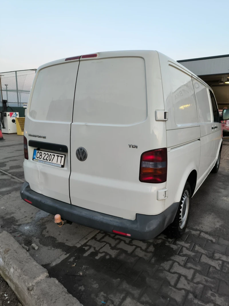 VW T5 1.9, снимка 4 - Бусове и автобуси - 48983102