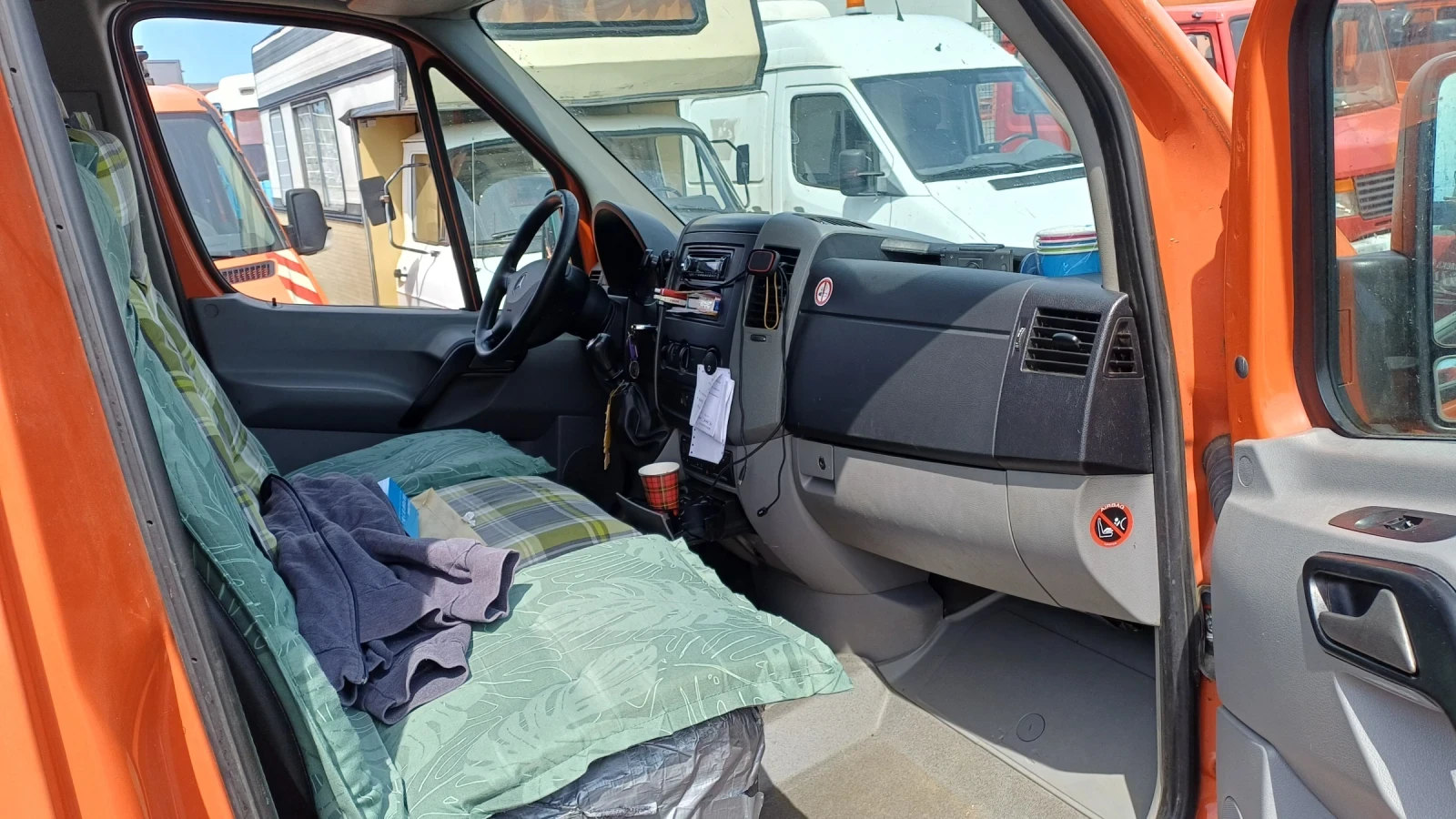 Mercedes-Benz Sprinter 313 2.2 , снимка 12 - Бусове и автобуси - 54981235