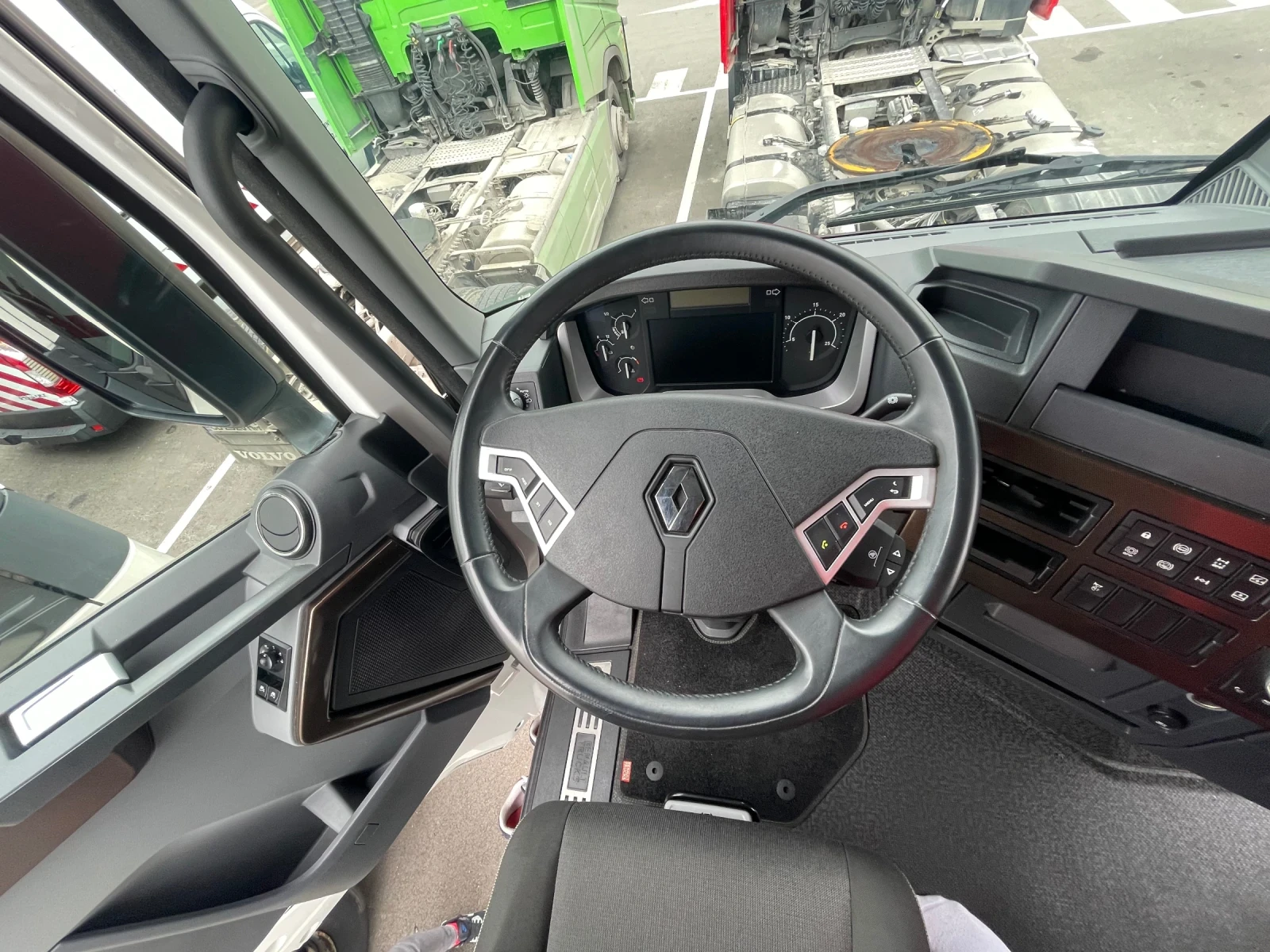 Renault T 480 Euro 6 - изображение 7