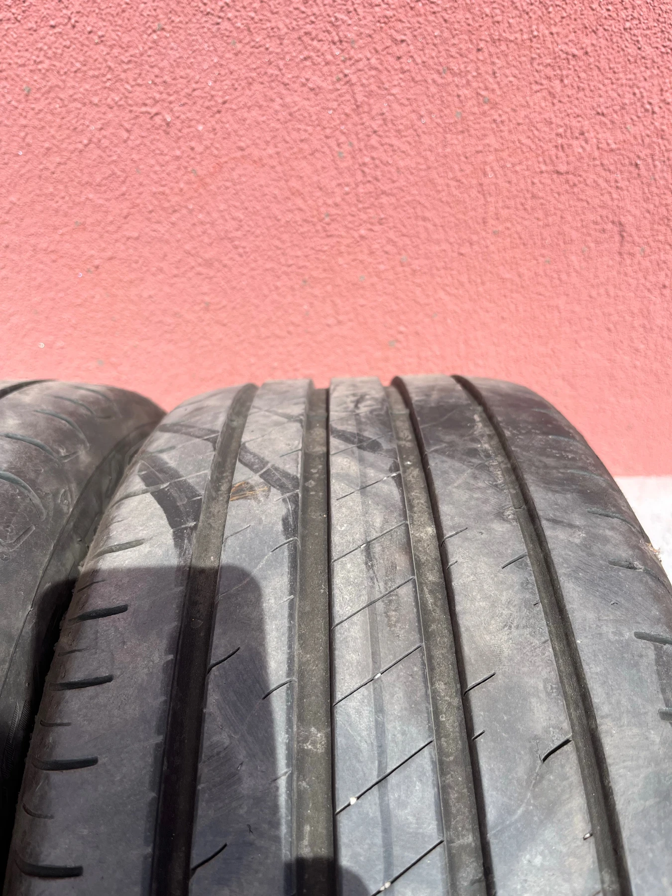 Гуми Летни 225/45R17, снимка 2 - Гуми и джанти - 55533097