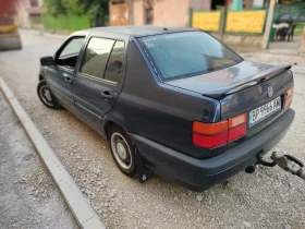 Обява за продажба на VW Vento 1.8 ~1 900 лв. - изображение 1