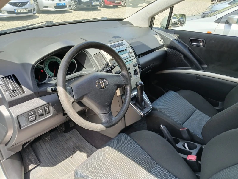 Toyota Corolla verso, снимка 7 - Автомобили и джипове - 47228981