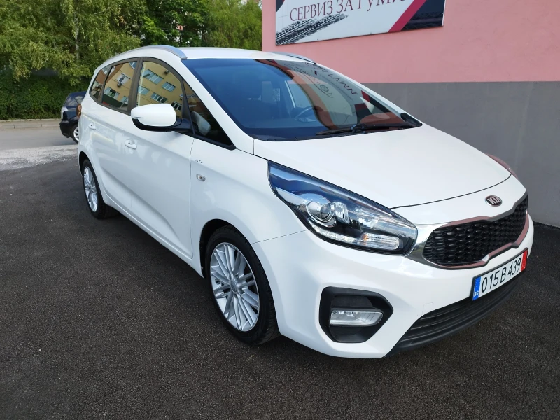 Kia Carens 1, 7 crdi, 141 к.с., Aвтомат, 7 скорости, 7 места, снимка 3 - Автомобили и джипове - 47109846