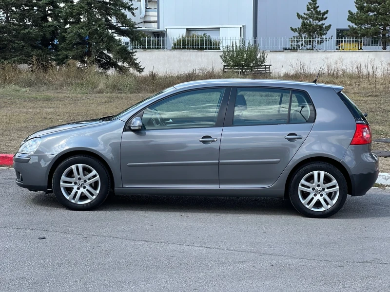 VW Golf 1.6i, снимка 8 - Автомобили и джипове - 47218520