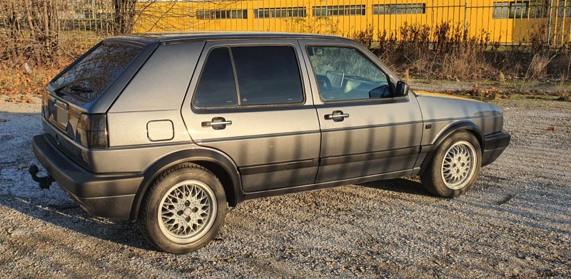 VW Golf, снимка 4 - Автомобили и джипове - 47513266