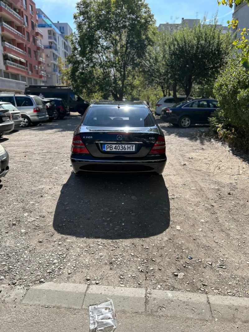 Mercedes-Benz E 320, снимка 4 - Автомобили и джипове - 47589008