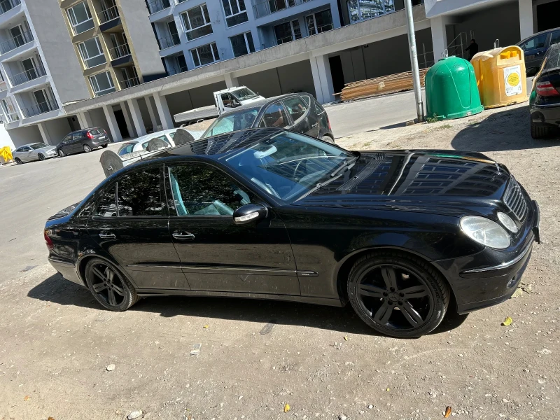 Mercedes-Benz E 320, снимка 3 - Автомобили и джипове - 47589008