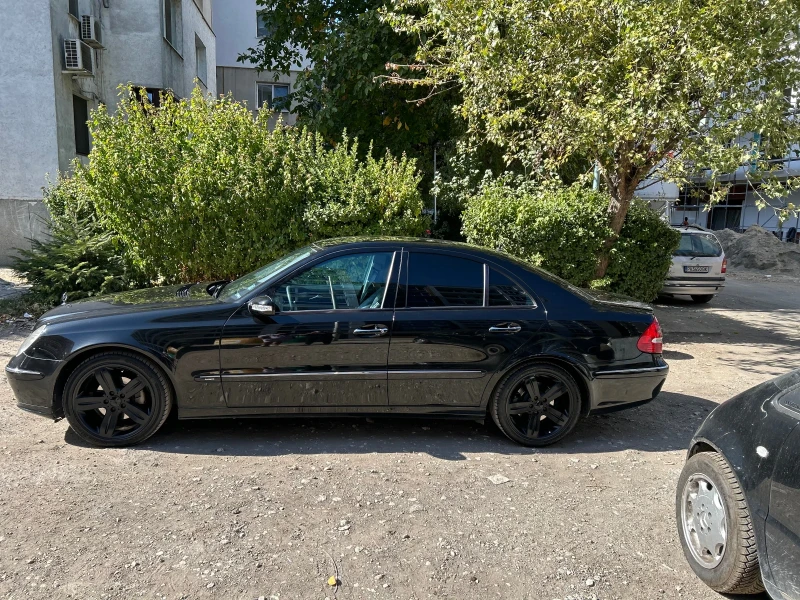 Mercedes-Benz E 320, снимка 2 - Автомобили и джипове - 47589008