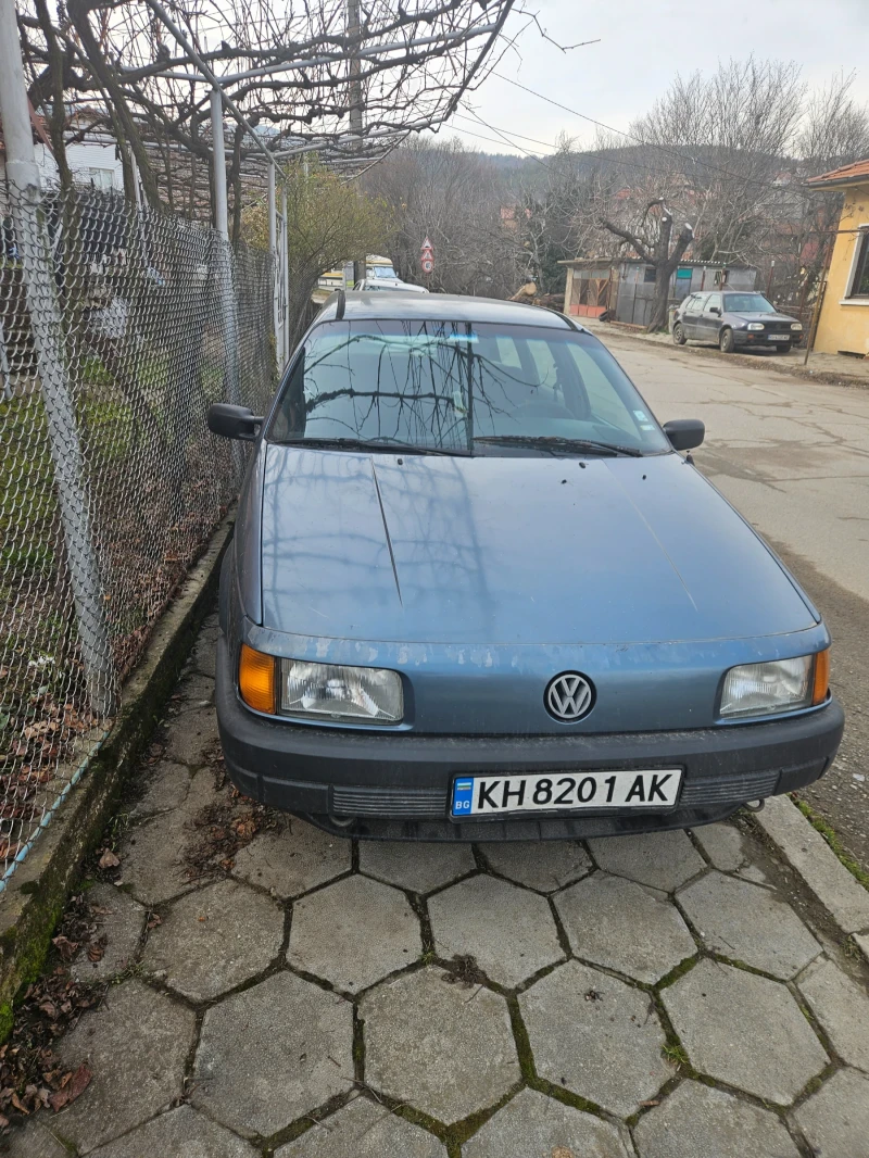 VW Passat, снимка 1 - Автомобили и джипове - 49010781