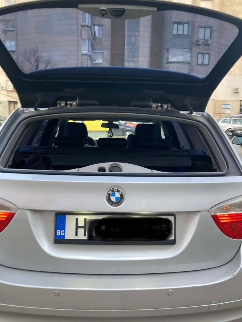 BMW 320, снимка 2 - Автомобили и джипове - 49021624