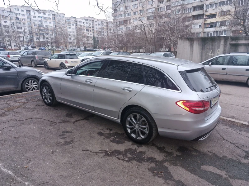 Mercedes-Benz C 220, снимка 3 - Автомобили и джипове - 49290972