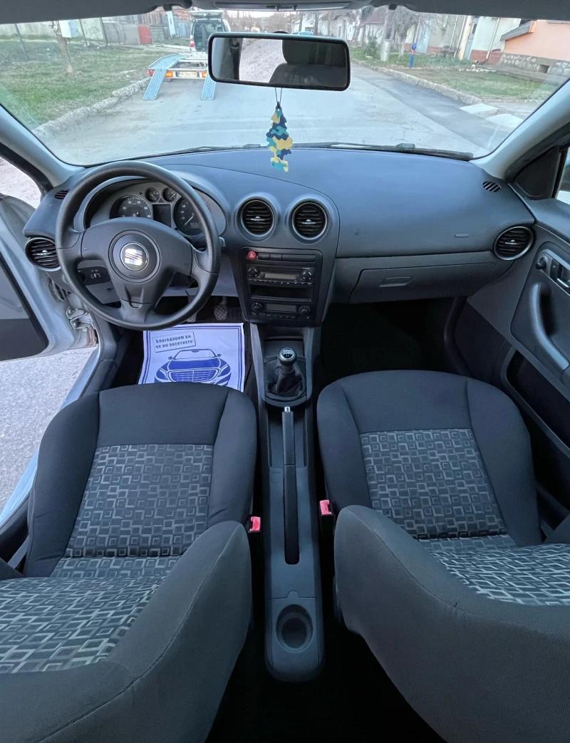 Seat Ibiza 1.4i 96000км, снимка 9 - Автомобили и джипове - 49588953