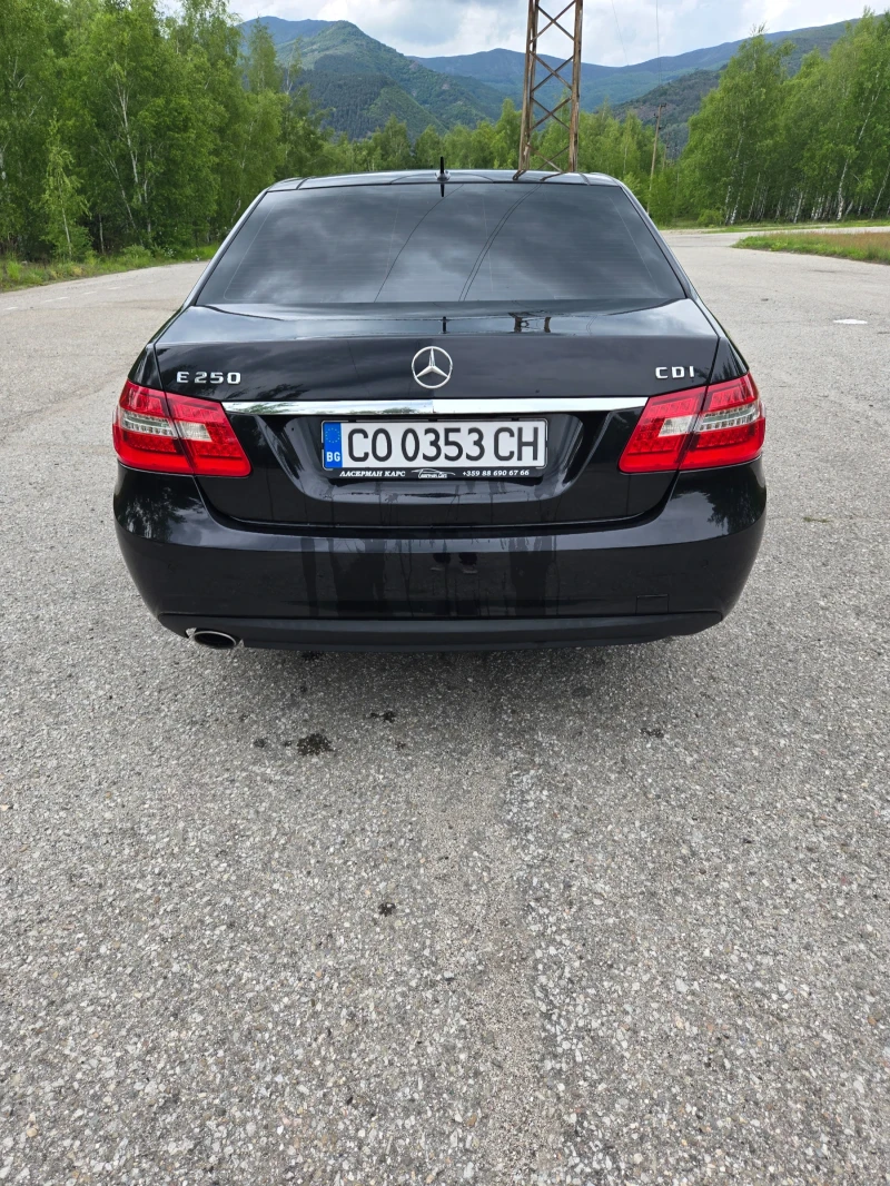 Mercedes-Benz E 250, снимка 2 - Автомобили и джипове - 52627641