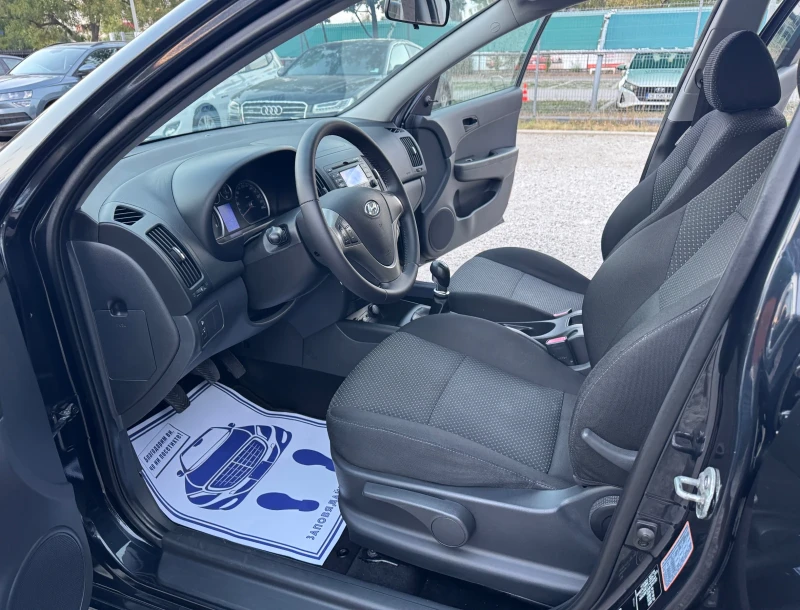 Hyundai I30 2.0i 143 к.с., снимка 10 - Автомобили и джипове - 51670708