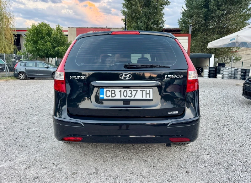 Hyundai I30 2.0i 143 к.с., снимка 4 - Автомобили и джипове - 51670708