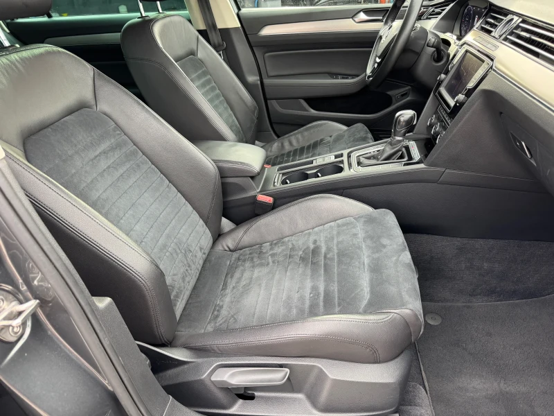 VW Passat Digital BiTurbo 4Motion Highline, снимка 11 - Автомобили и джипове - 52188206