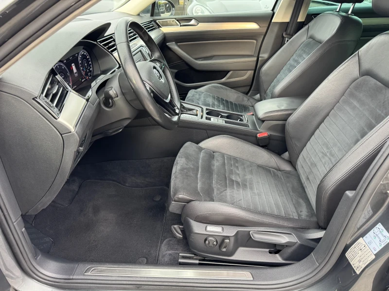 VW Passat Digital BiTurbo 4Motion Highline, снимка 9 - Автомобили и джипове - 52188206