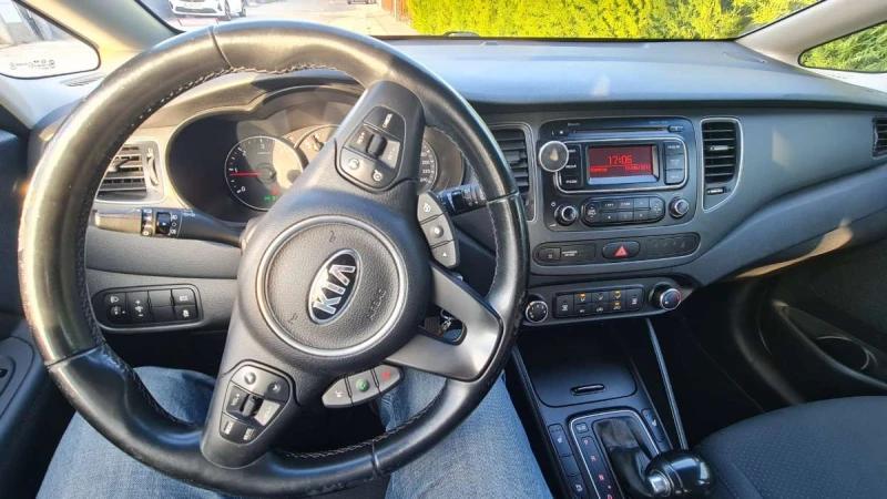 Kia Carens 1.7crdi edition 7, снимка 6 - Автомобили и джипове - 52743855