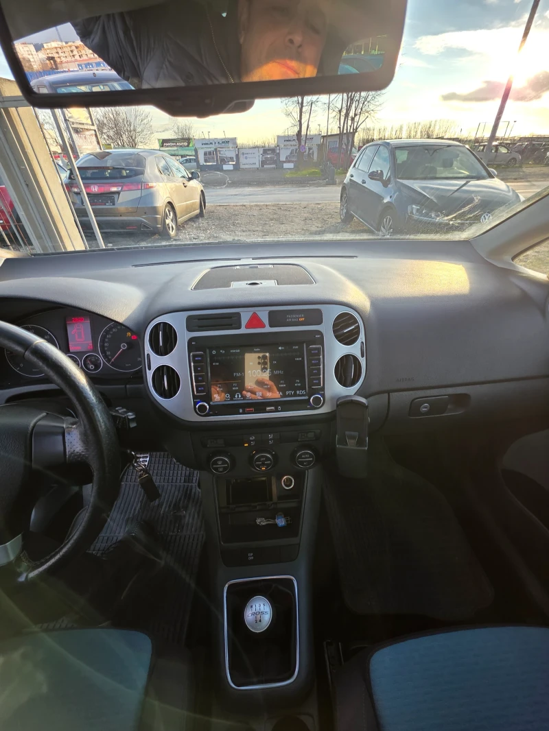 VW Golf Plus 1.9 tdi CROS, снимка 14 - Автомобили и джипове - 53044886