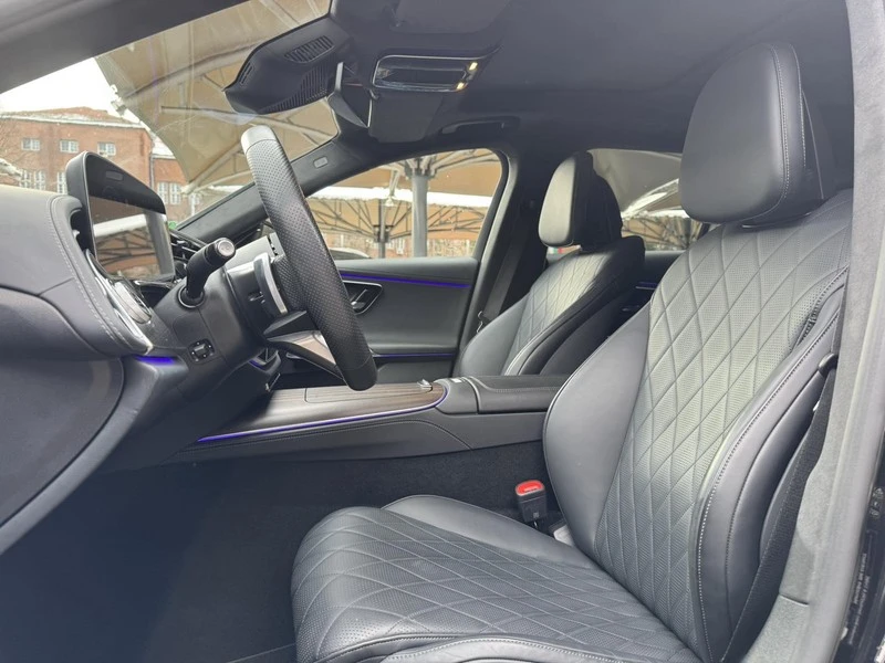 Mercedes-Benz E 300 DE 4Matic Plug- in hybrid, снимка 10 - Автомобили и джипове - 53366437