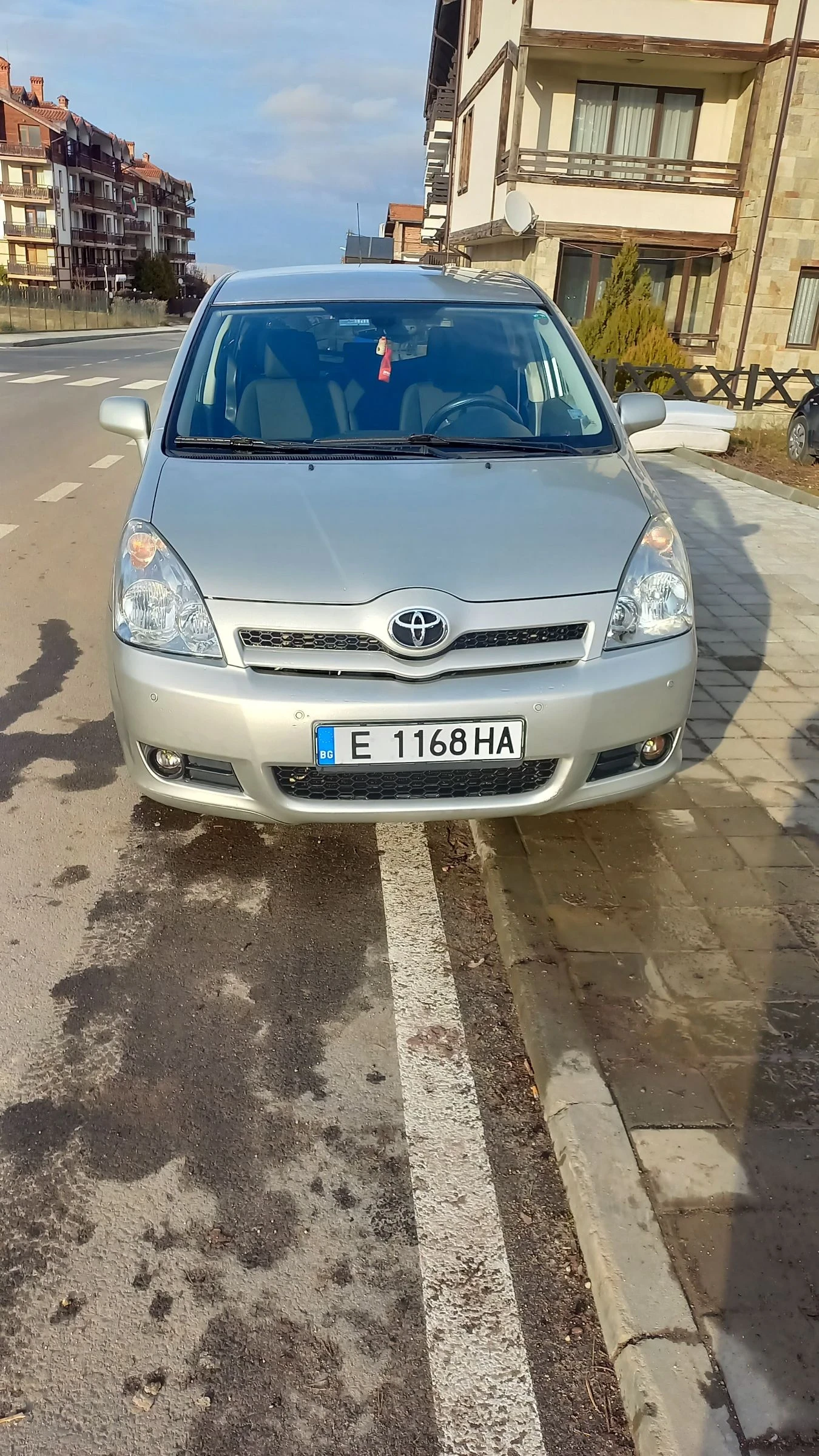 Toyota Corolla verso 2, 2 D4-D, снимка 1