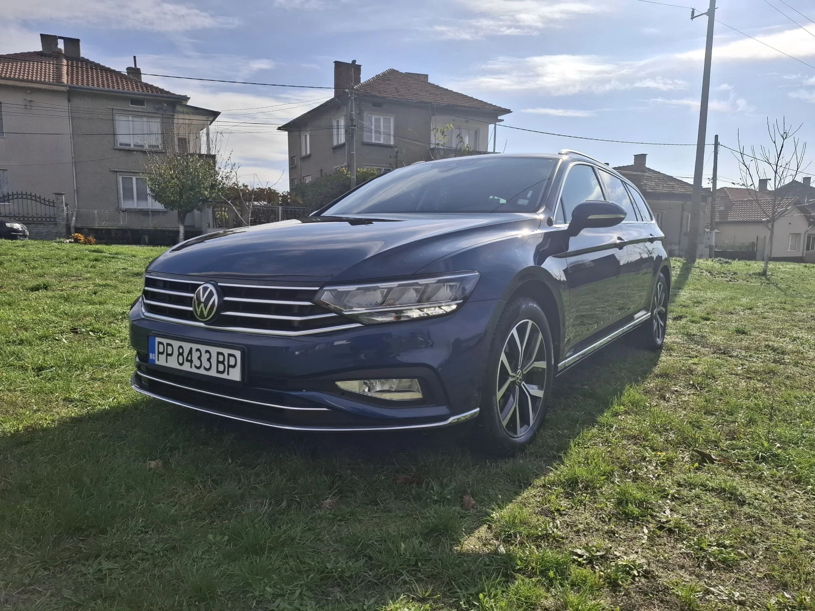 VW Passat ELEGANCE* Обслужена* , снимка 1