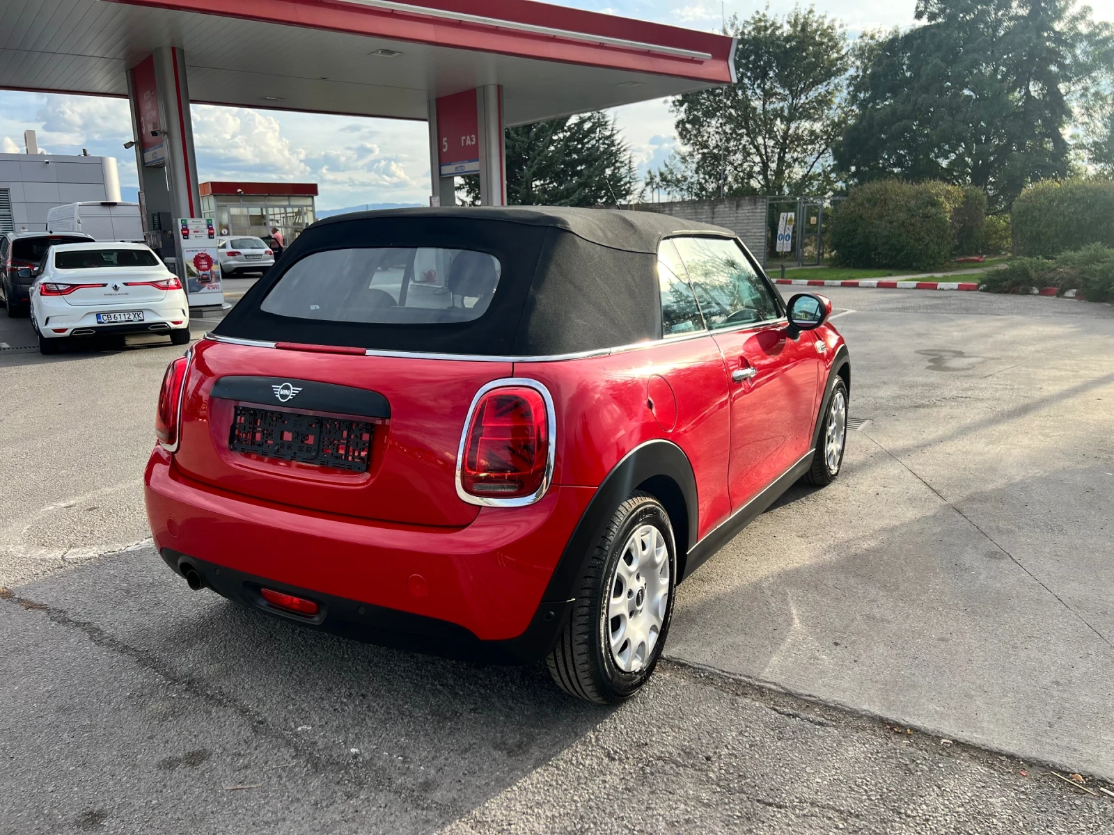 Mini Cooper cabrio cabrio  1.5i    15000km!! - изображение 8