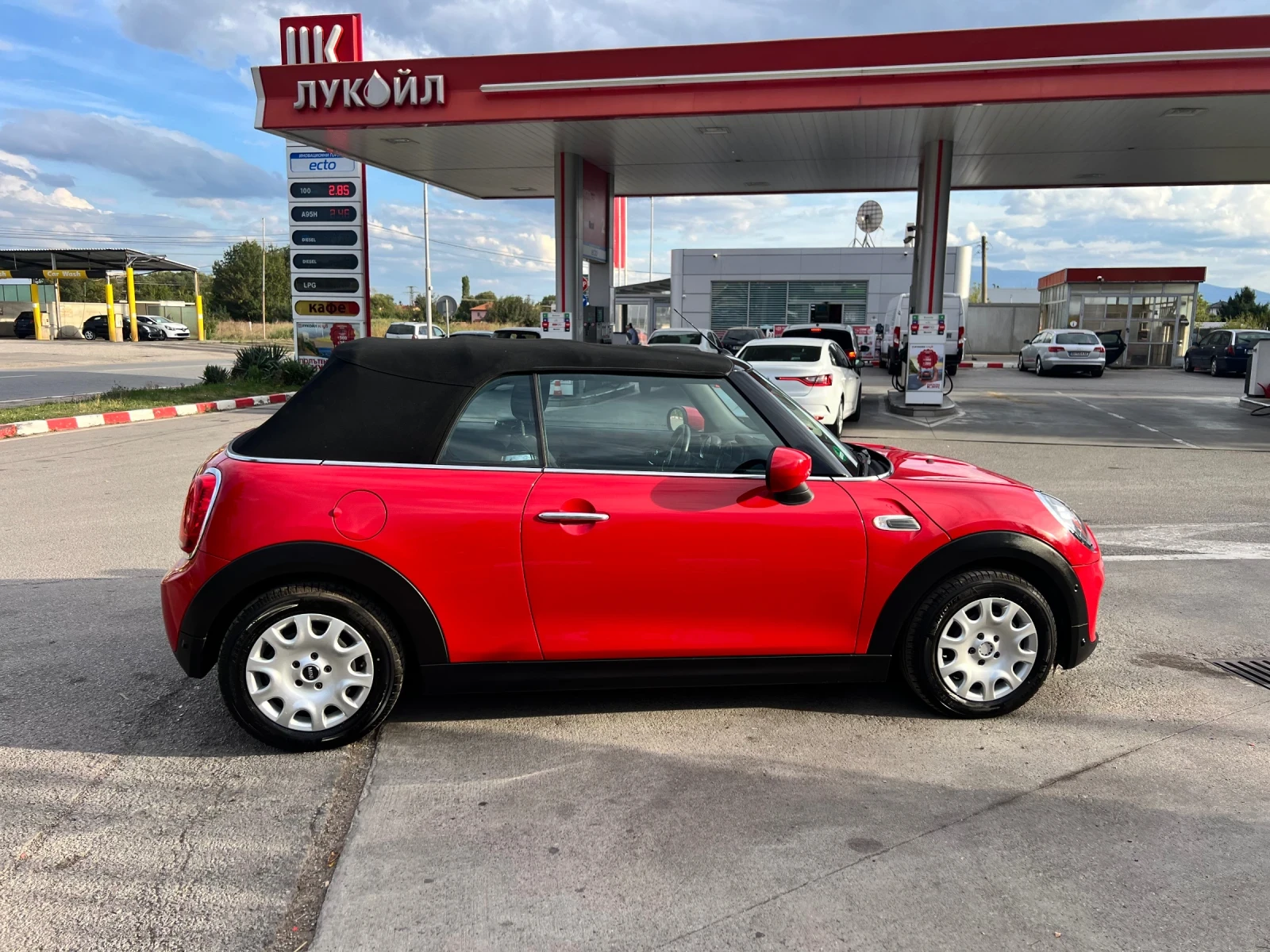 Mini Cooper cabrio cabrio  1.5i    15000km!! - изображение 6