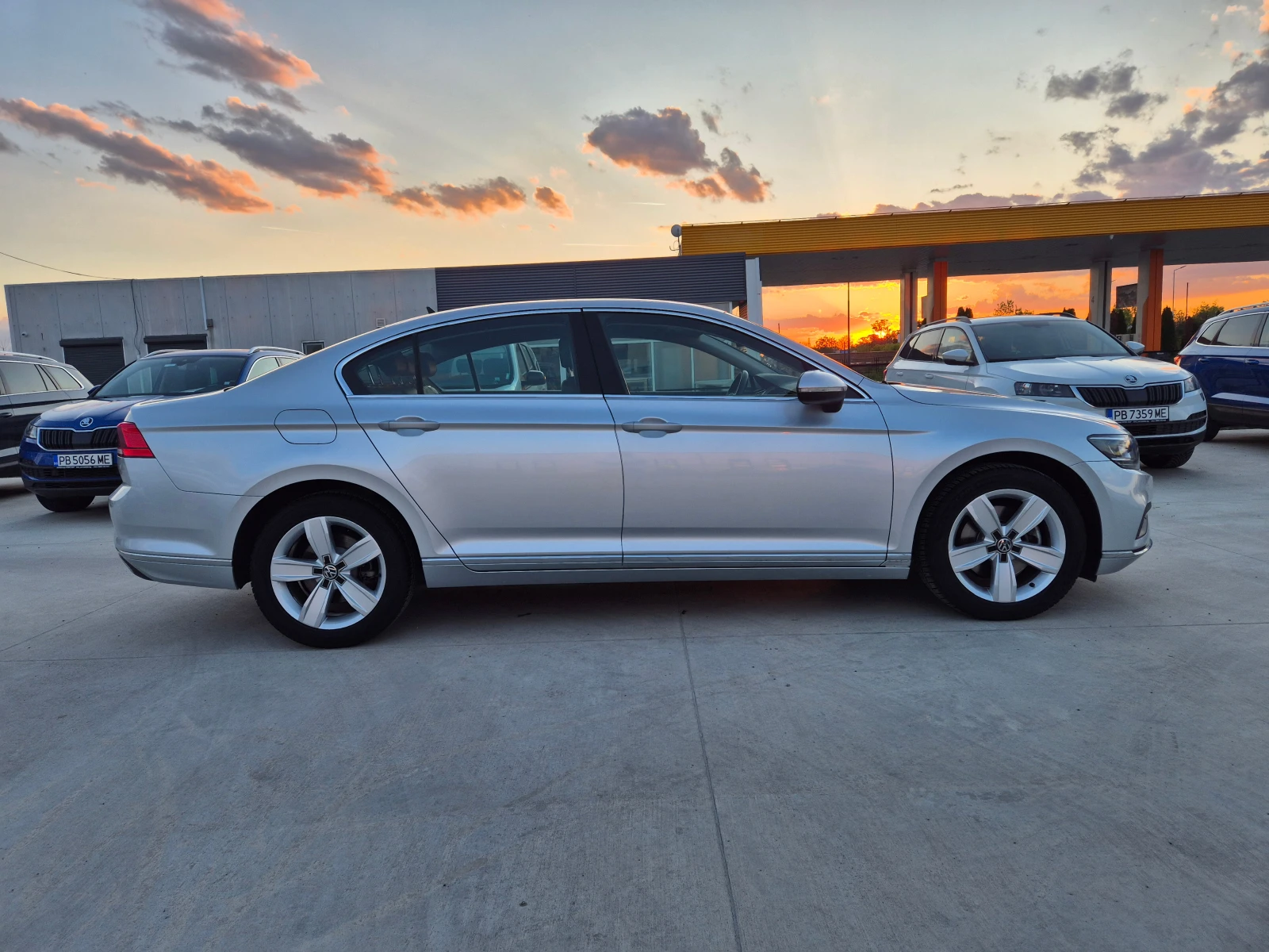 VW Passat ELEGANCE 2.0 TDI M/T 150kc - изображение 6