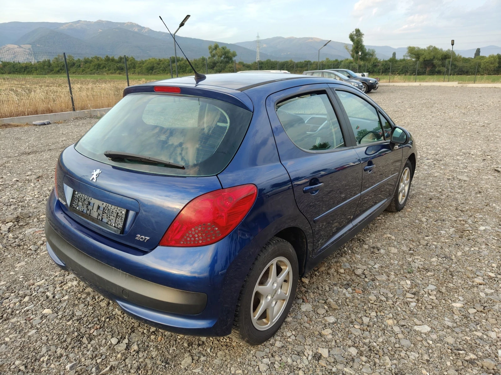 Peugeot 207 1.4i 88 - изображение 5