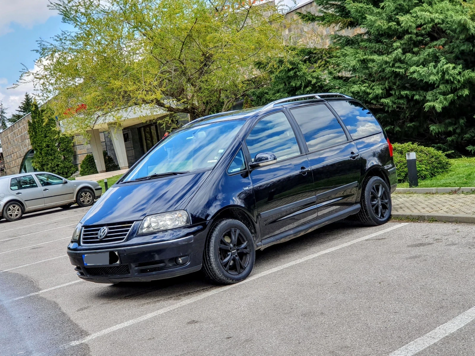 VW Sharan 1.9TDI 150к.с. SPECIAL - изображение 2