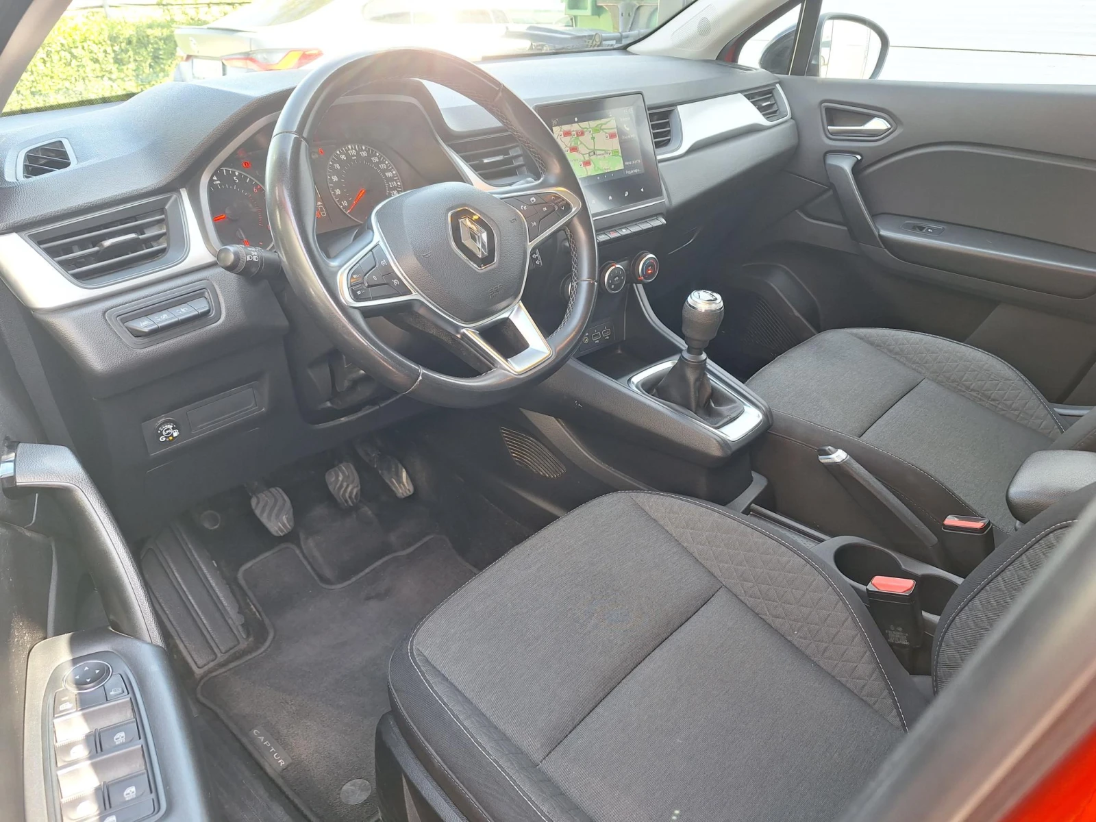 Renault Captur 1.0TCe/100�.�. ������/��� | Mobile.bg � ����������� 8