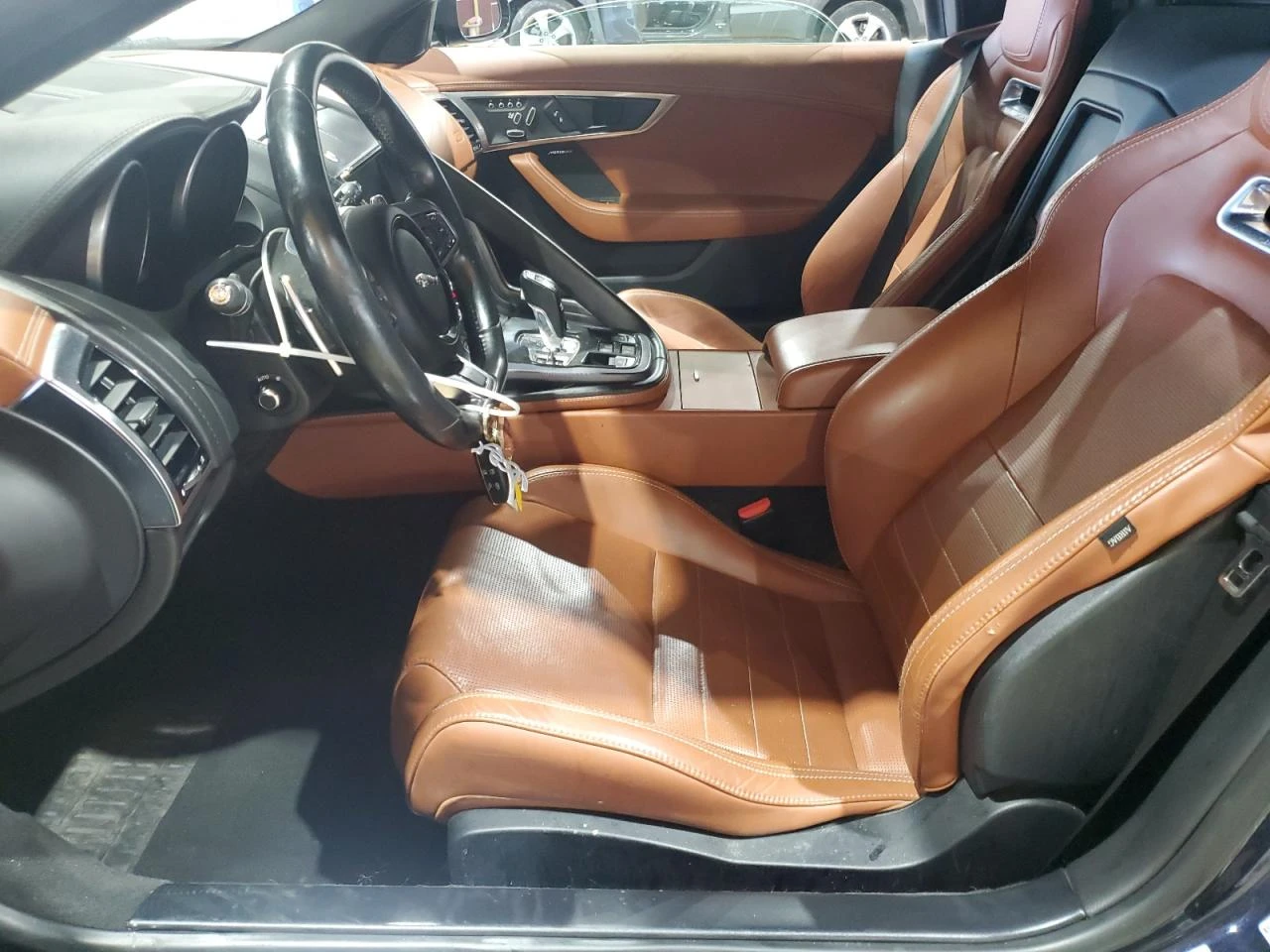 Jaguar F-Type R DYNAMIC - изображение 8