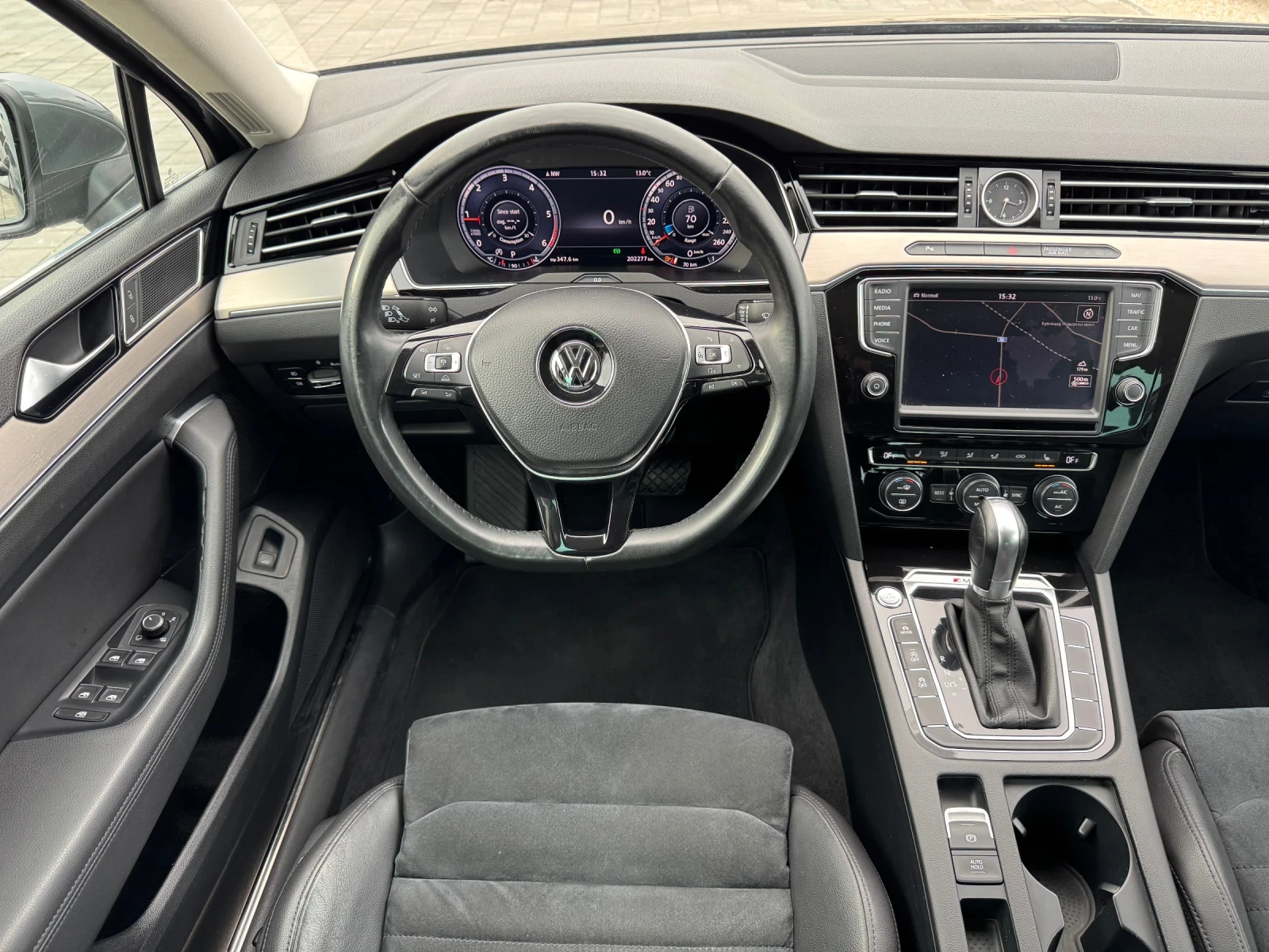 VW Passat Digital BiTurbo 4Motion Highline | Mobile.bg — изображение 13