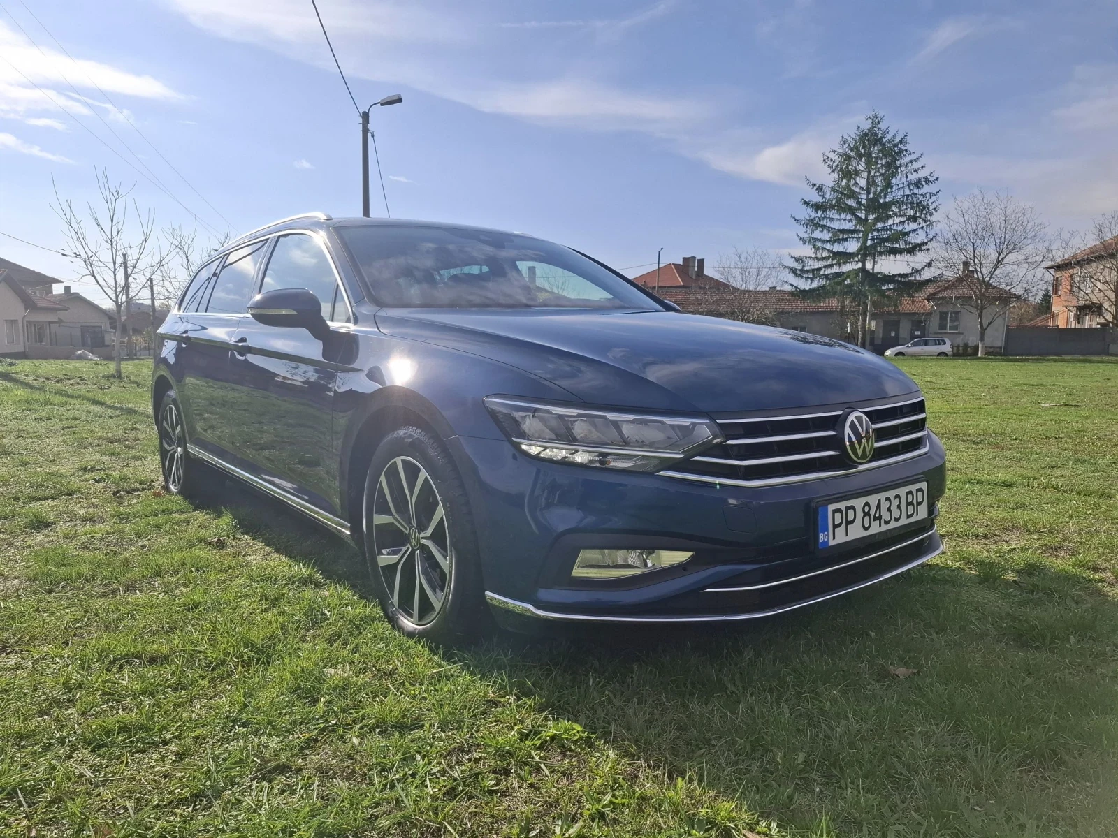 VW Passat ELEGANCE* Обслужена*  - изображение 2