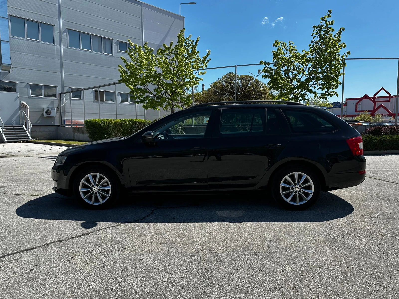 Skoda Octavia 2.0d 150 к.с./ГАРАНЦИЯ/БАРТЕР/ЛИЗИНГ/КОМЕНТАР, снимка 2 - Автомобили и джипове - 53040363