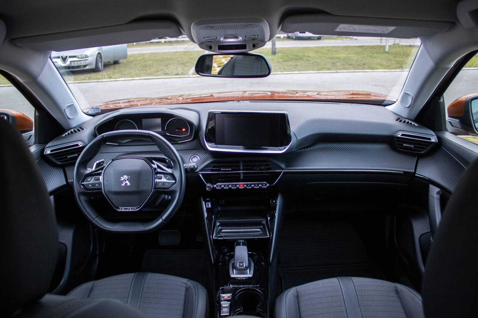 Peugeot 2008 Allure, снимка 11 - Автомобили и джипове - 53777470