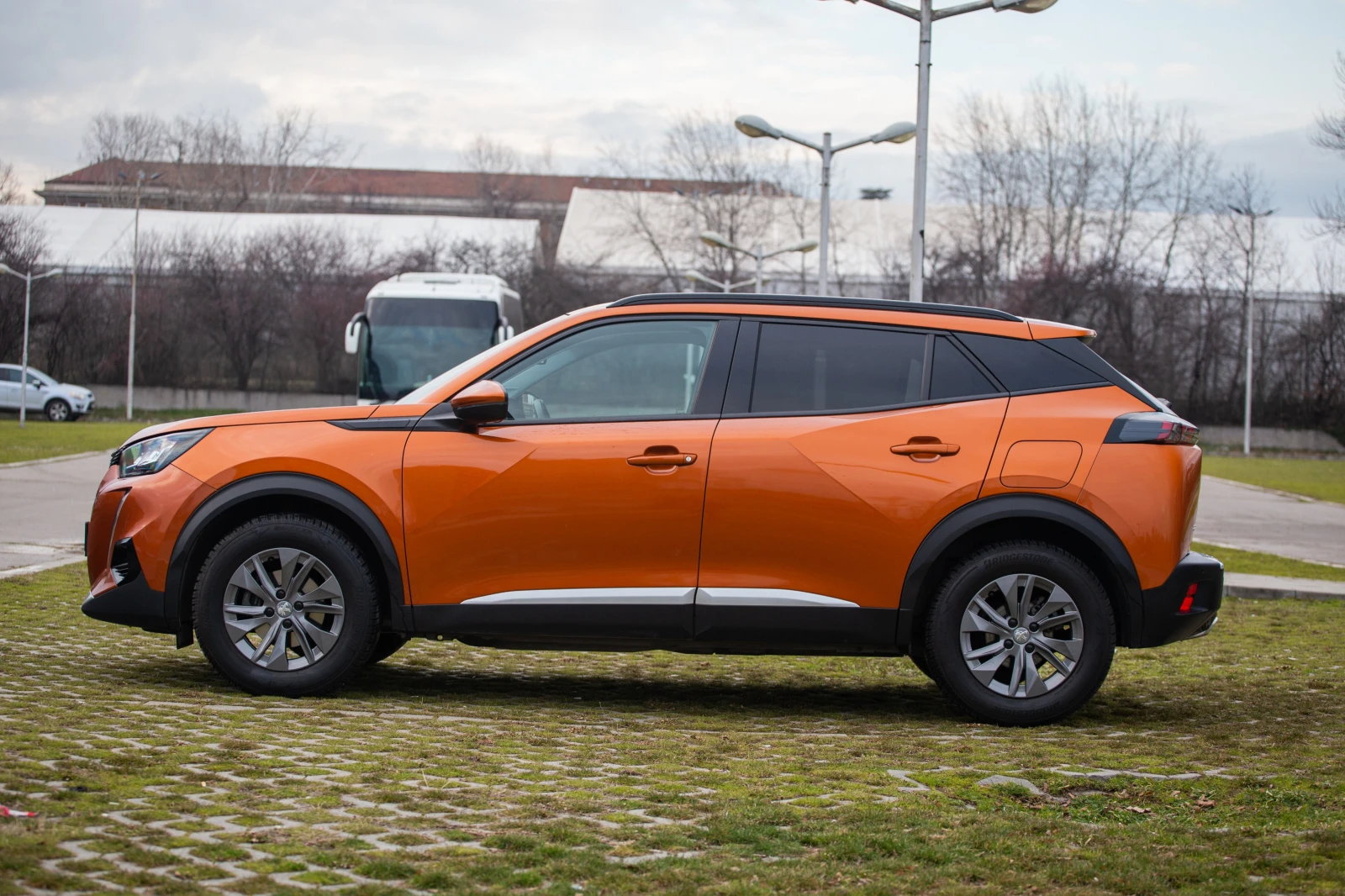 Peugeot 2008 Allure, снимка 13 - Автомобили и джипове - 53777470