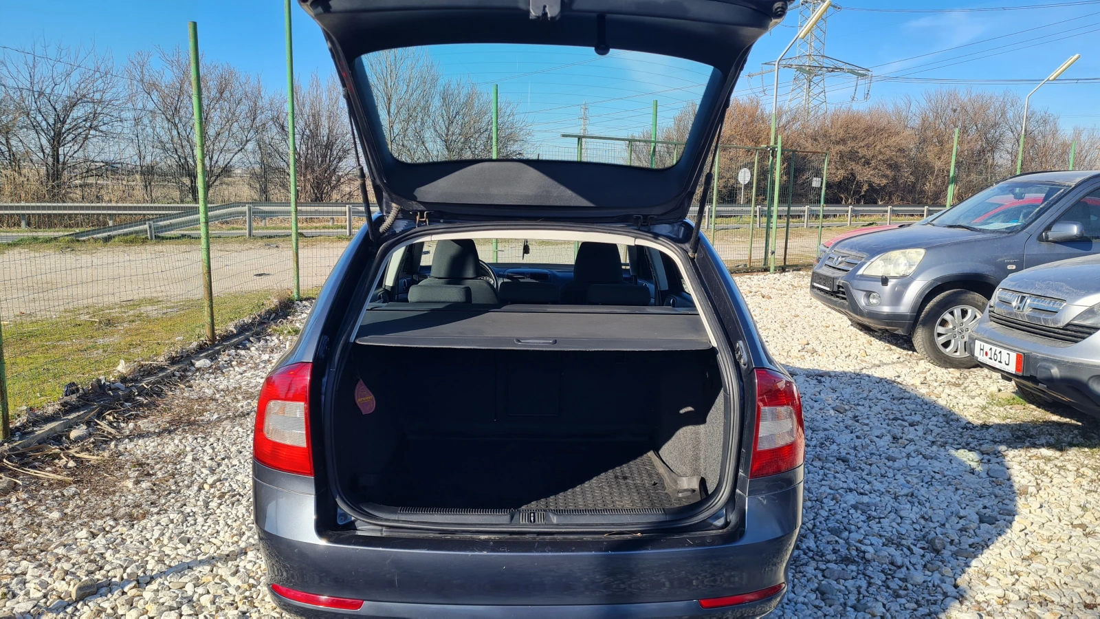 Skoda Octavia 1.6 TDI, снимка 15 - Автомобили и джипове - 53800317