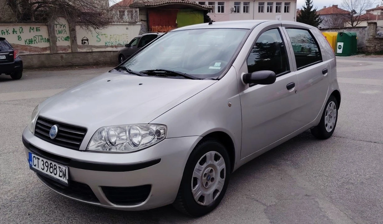 Fiat Punto 1.3 мултижет, снимка 2 - Автомобили и джипове - 53903169