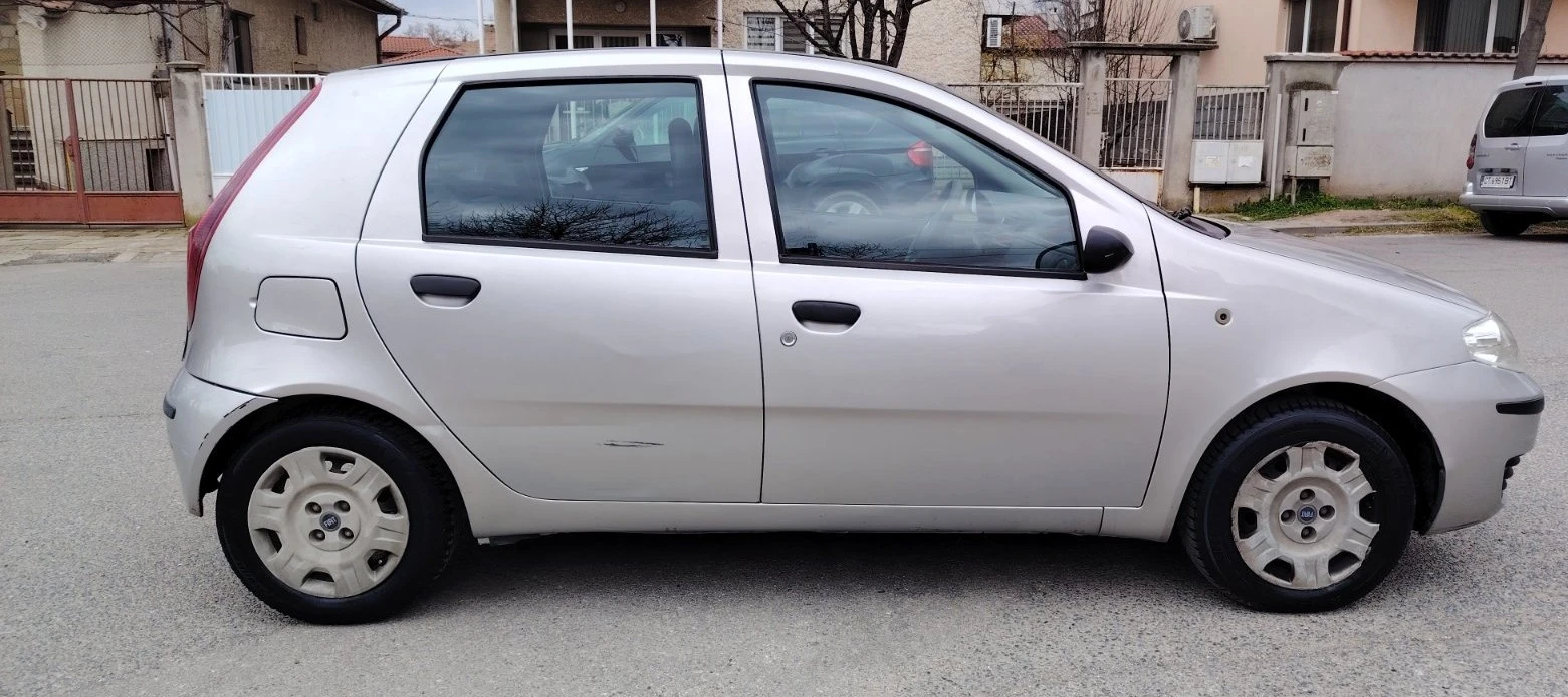 Fiat Punto 1.3 мултижет, снимка 5 - Автомобили и джипове - 53903169