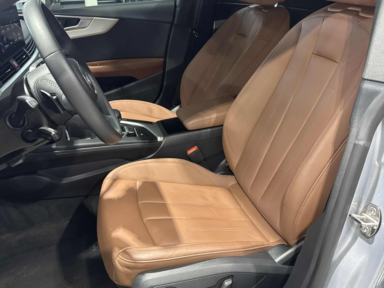 Audi A5 KOMFORT * 2 КЛЮЧА * CARFAX * АВТО КРЕДИТ * , снимка 9 - Автомобили и джипове - 54756071