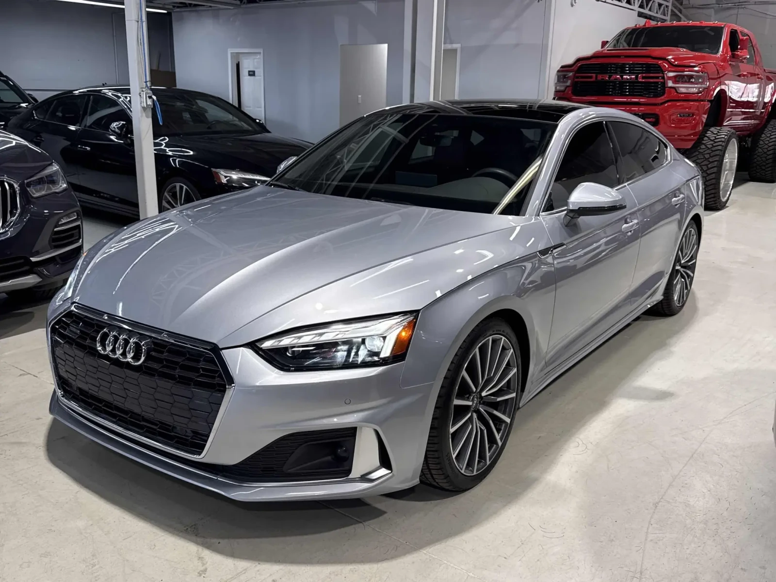 Audi A5 KOMFORT * 2 КЛЮЧА * CARFAX * АВТО КРЕДИТ * 