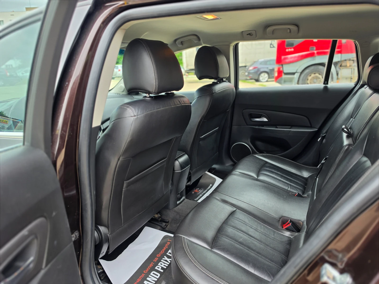 Chevrolet Cruze 1.7CDTi 130hp * EURO 5 * НАВИ * КЛИМАТРОНИК * , снимка 9 - Автомобили и джипове - 54783457