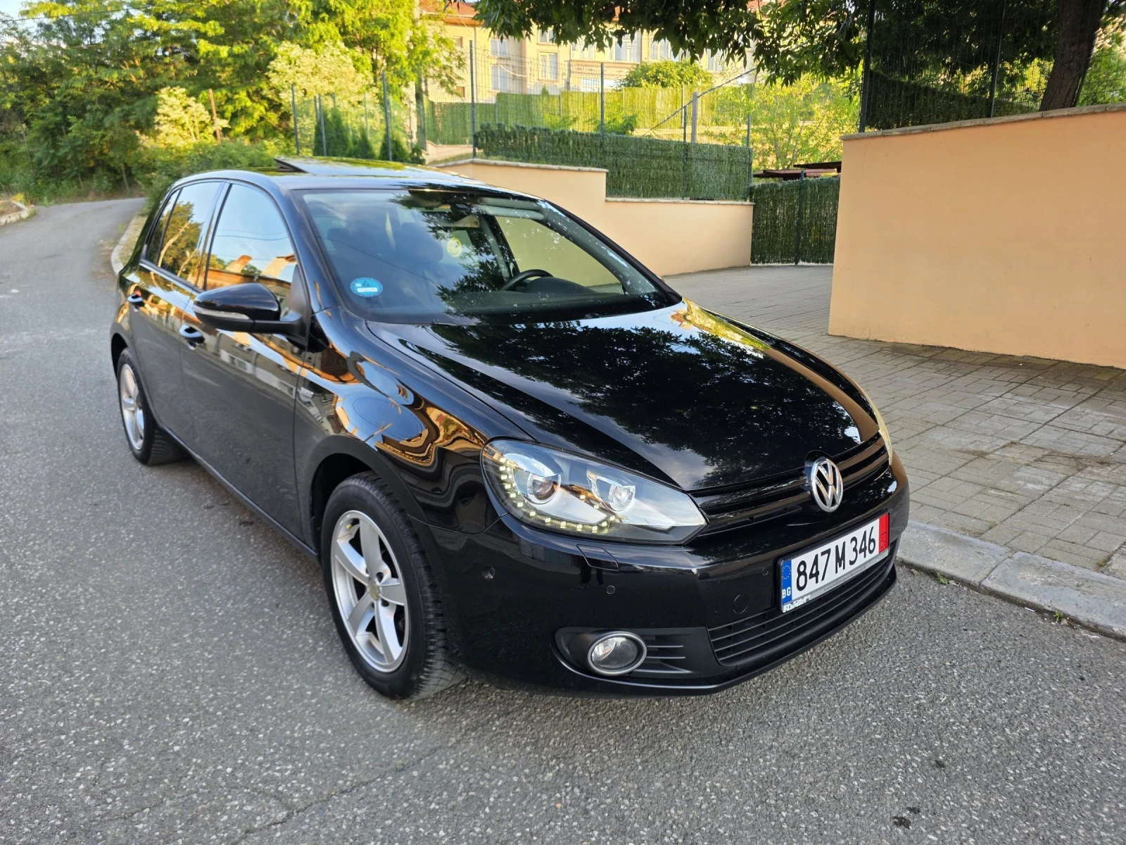 VW Golf 2.0TDI 140ps.LED FAROVE ксенон нави подгрев , снимка 2 - Автомобили и джипове - 54908821