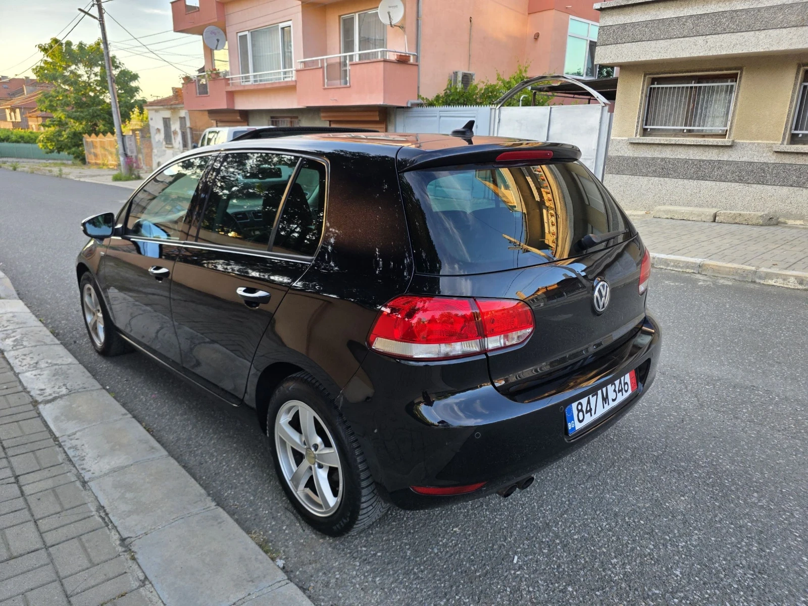 VW Golf 2.0TDI 140ps.LED FAROVE ксенон нави подгрев , снимка 3 - Автомобили и джипове - 54908821