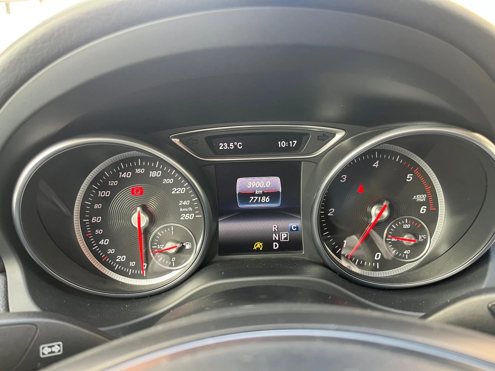 Mercedes-Benz CLA 200 C117, снимка 7 - Автомобили и джипове - 55523785
