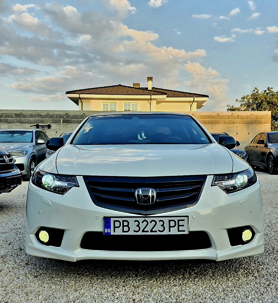 Honda Accord FULL SERVICE Distronik 2, 4i Navi Kamera Лук, снимка 2 - Автомобили и джипове - 55551800