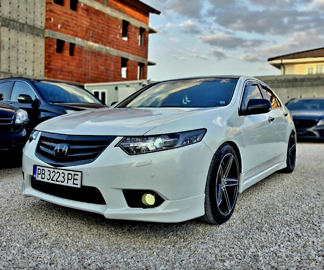 Honda Accord FULL SERVICE Distronik 2, 4i Navi Kamera Лук, снимка 3 - Автомобили и джипове - 55551800